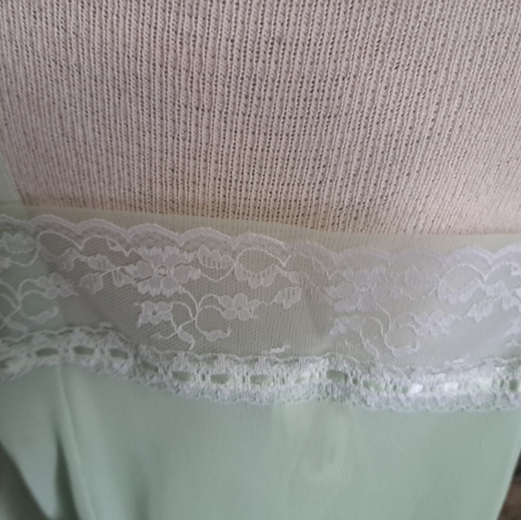 VTG BEELINE USA mint green full slip NYLON lace 36 Short coastal glam *Flaw* - Picture 5 of 11